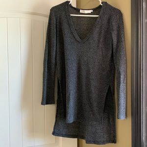 ASTR The Label Long Sleeve with side slits in charcoal grey | size small